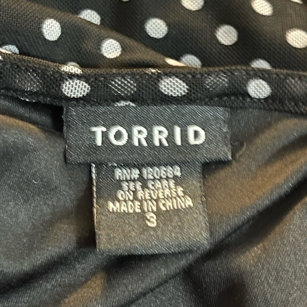 Torrid Top - Picture 6 of 7